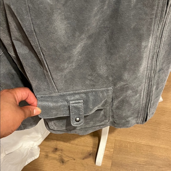 WOMAN Classic Gray Suede Jacket - Picture 5 of 15